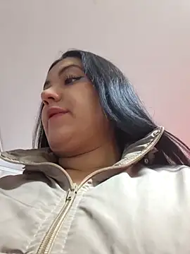 Snapshot of Sophie-hatter chatting on September 12, 1:55 pm Sophie-hatter online show from September 12, 1:55 pm