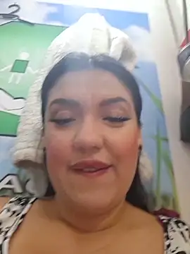 Sophie-hatter online show from July 1, 2:07 pm