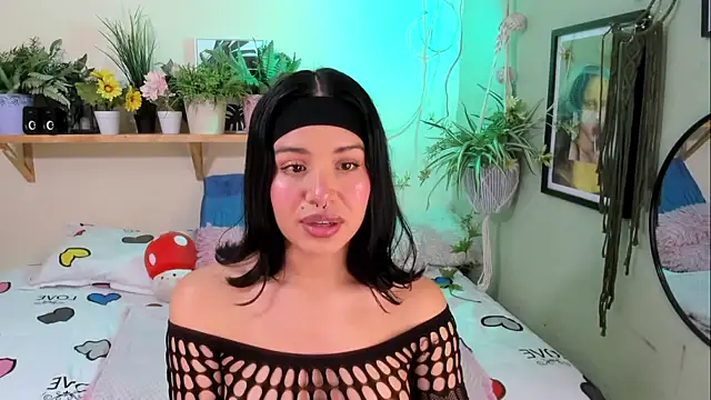 MiaaRose online show from September 27, 8:58 pm