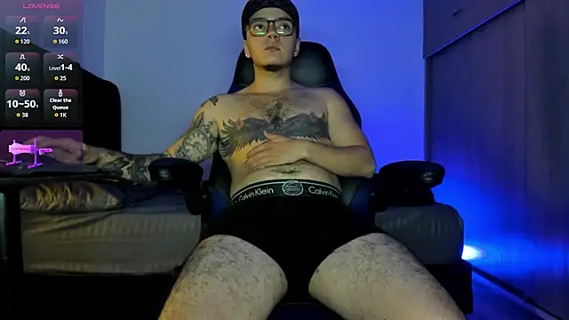 Snapshot of male_pussy chatting on October 6, 5:38 am male pussy online show from October 6, 5:38 am