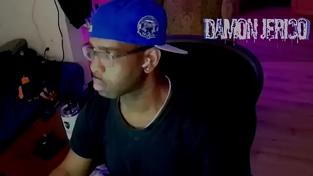 Snapshot of Southernfuckery chatting on March 25, 1:44 am Southernfuckery online show from March 25, 1:44 am