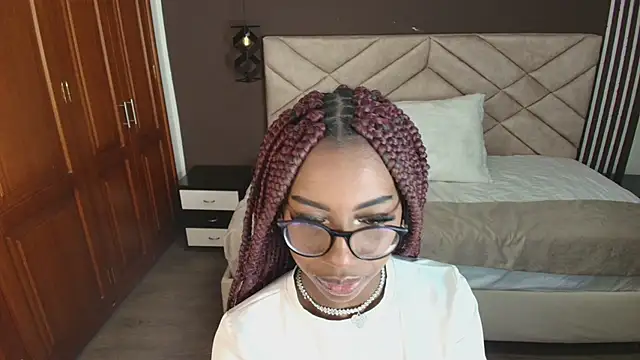 Raquel jones online show from January 17, 11:27 am