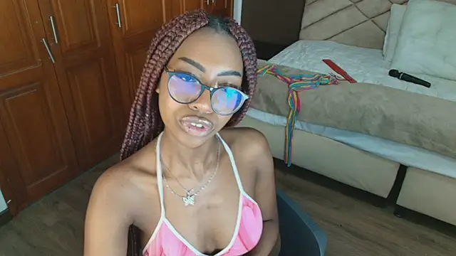 Raquel jones online show from January 25, 2:47 pm