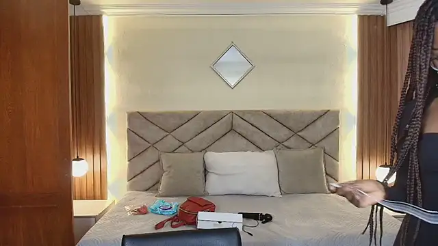 Raquel jones online show from May 29, 12:14 pm