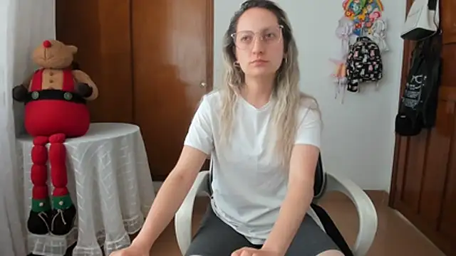 Snapshot of Adele_johnsonn1 chatting on March 16, 2:54 pm Adele johnsonn1 online show from March 16, 2:54 pm