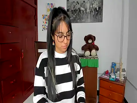 Isabellaa22 1 online show from December 12, 6:31 pm