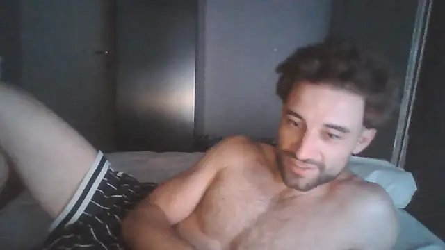 Vekie 007 online show from July 8, 3:00 am
