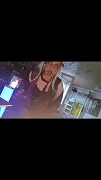 Family666Zombie online show from April 18, 4:38 am