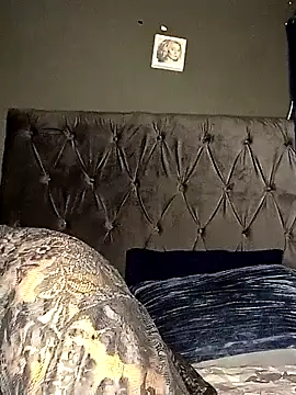 Nattybae09 online show from November 6, 11:59 pm