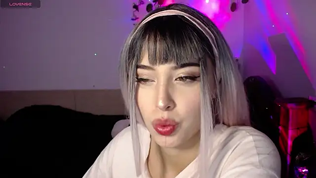 Snapshot of shayla_bbs chatting on September 19, 4:14 am shayla bbs online show from September 19, 4:14 am