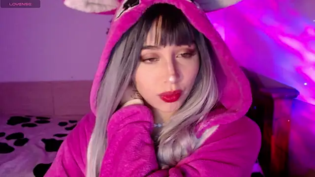 Snapshot of shayla_bbs chatting on October 12, 4:33 am shayla bbs online show from October 12, 4:33 am