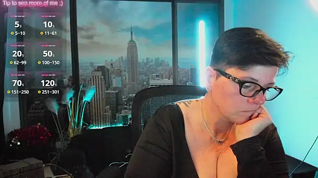 ninarandmann online show from October 4, 4:49 pm