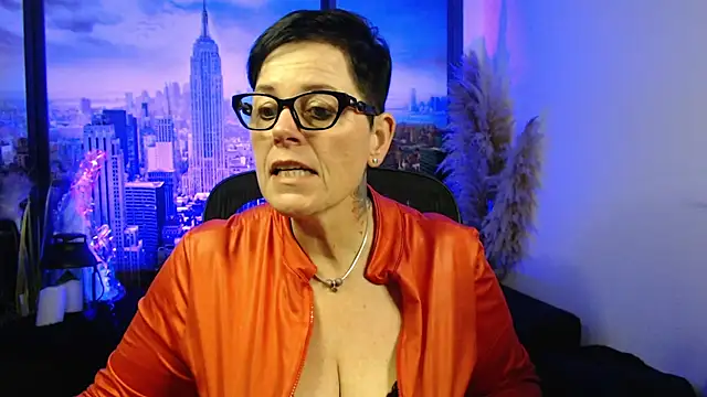 ninarandmann online show from January 8, 5:15 pm