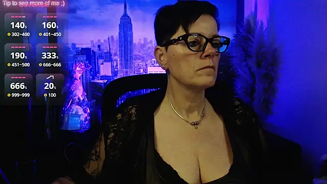 Snapshot of ninarandmann chatting on February 15, 3:53 pm ninarandmann online show from February 15, 3:53 pm