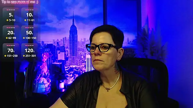 Snapshot of ninarandmann chatting on February 24, 3:21 pm ninarandmann online show from February 24, 3:21 pm