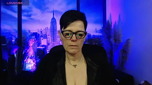 Snapshot of ninarandmann chatting on March 24, 4:01 pm ninarandmann online show from March 24, 4:01 pm