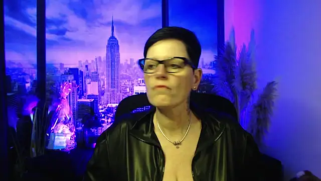 Snapshot of ninarandmann chatting on March 26, 6:02 pm ninarandmann online show from March 26, 6:02 pm