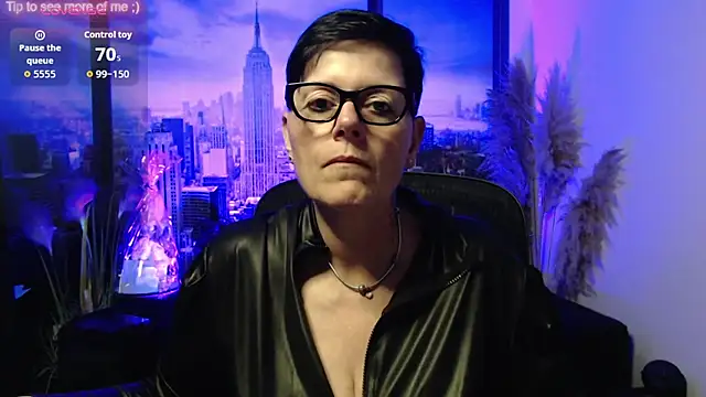 ninarandmann online show from June 5, 2:56 pm