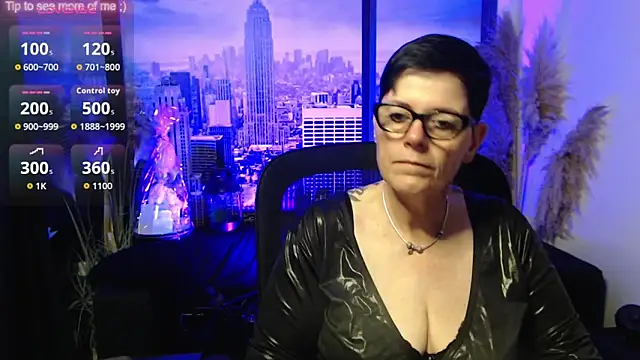 ninarandmann online show from June 17, 5:36 pm