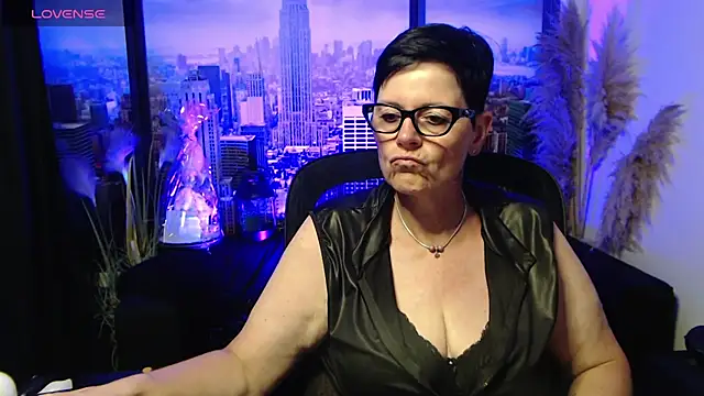 ninarandmann online show from June 25, 4:55 pm