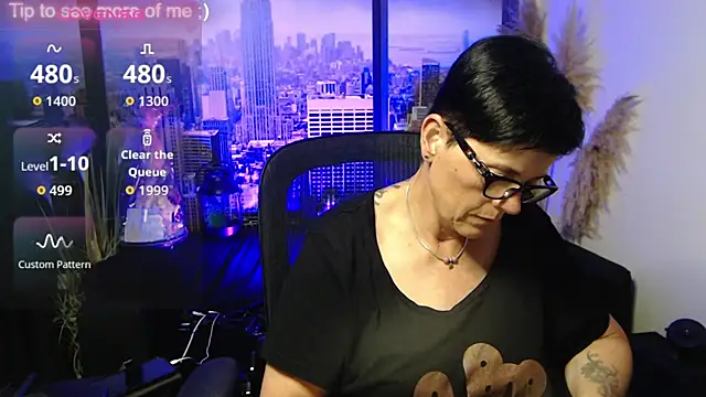 ninarandmann online show from July 23, 4:49 pm