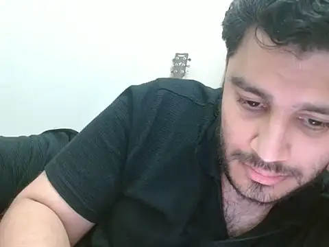 Snapshot of robintoit chatting on June 9, 5:41 am robintoit online show from June 9, 5:41 am