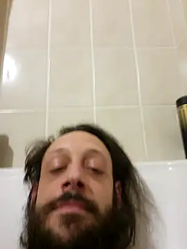 Snapshot of high_andlow420 chatting on March 17, 1:50 pm high andlow420 online show from March 17, 1:50 pm