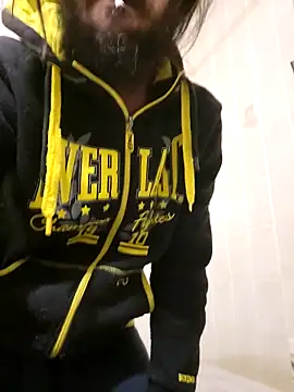 Snapshot of high_andlow420 chatting on February 14, 12:46 pm high andlow420 online show from February 14, 12:46 pm