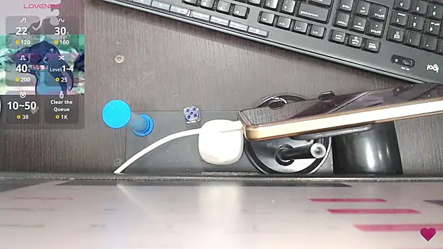 mom hot   online show from February 20, 9:48 pm