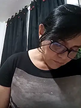 Natasha milf   online show from February 9, 1:44 am