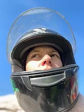 Snapshot of Bonniepark chatting on October 9, 12:36 pm Bonniepark online show from October 9, 12:36 pm