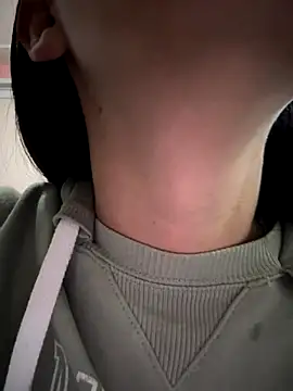 Snapshot of Bonniepark chatting on October 11, 12:47 pm Bonniepark online show from October 11, 12:47 pm