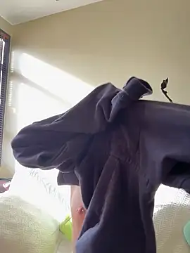 Snapshot of Bonniepark chatting on October 13, 12:38 pm Bonniepark online show from October 13, 12:38 pm