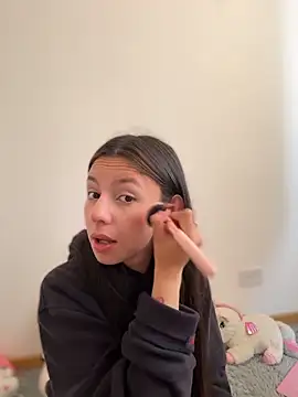 Snapshot of Bonniepark chatting on December 1, 12:10 pm Bonniepark online show from December 1, 12:10 pm