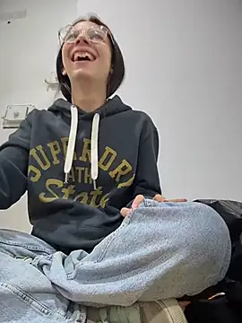 Bonniepark online show from March 18, 1:53 am