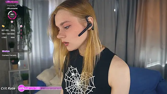 MariamAven online show from September 14, 6:01 am