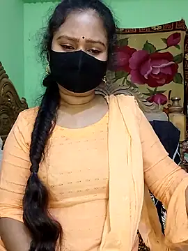 Snapshot of Idhika_Paul chatting on February 24, 2:19 am Idhika Paul online show from February 24, 2:19 am