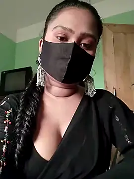 Snapshot of Idhika_Paul chatting on February 28, 10:20 am Idhika Paul online show from February 28, 10:20 am