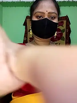 Snapshot of Idhika_Paul chatting on March 1, 5:16 pm Idhika Paul online show from March 1, 5:16 pm