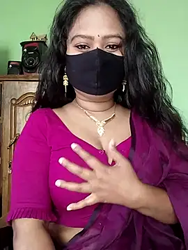 Snapshot of Idhika_Paul chatting on March 9, 4:38 am Idhika Paul online show from March 9, 4:38 am