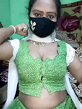 Snapshot of Idhika_Paul chatting on March 10, 6:45 pm Idhika Paul online show from March 10, 6:45 pm