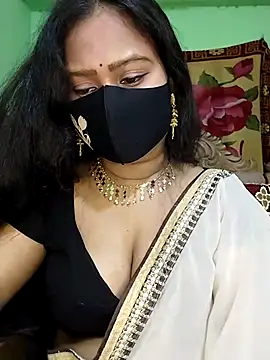 Snapshot of Idhika_Paul chatting on March 11, 5:16 am Idhika Paul online show from March 11, 5:16 am