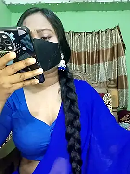 Snapshot of Idhika_Paul chatting on March 14, 6:18 pm Idhika Paul online show from March 14, 6:18 pm