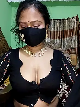 Snapshot of Idhika_Paul chatting on March 16, 5:58 am Idhika Paul online show from March 16, 5:58 am