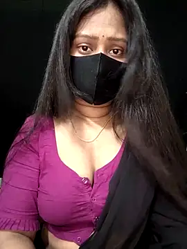 Snapshot of Idhika_Paul chatting on September 27, 9:47 am Idhika Paul online show from September 27, 9:47 am