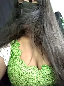 Snapshot of Idhika_Paul chatting on October 27, 10:08 am Idhika Paul online show from October 27, 10:08 am