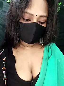 Snapshot of Idhika_Paul chatting on November 16, 12:38 am Idhika Paul online show from November 16, 12:38 am