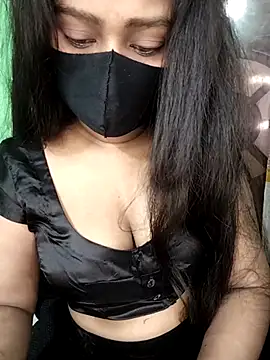 Snapshot of Idhika_Paul chatting on December 4, 3:21 pm Idhika Paul online show from December 4, 3:21 pm