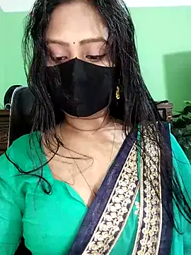 Idhika Paul online show from March 15, 11:44 pm