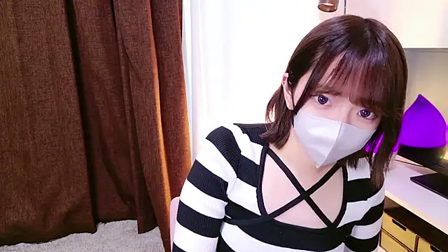 Snapshot of ranran_ch chatting on May 1, 2:27 am ranran ch online show from May 1, 2:27 am